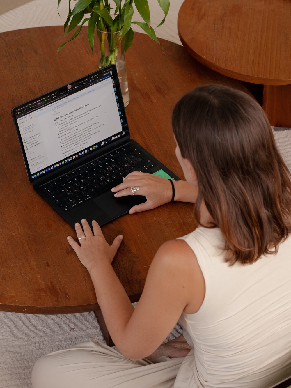 Maria Dopheide working